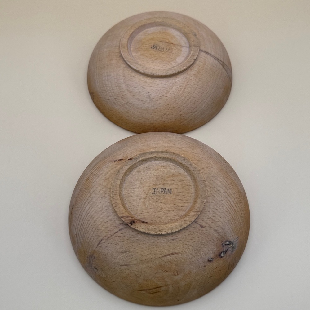 Set of Two Wooden Bowls Made In Japan - Picture 4 of 10